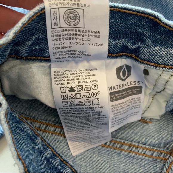 Levi's Premium Womens Wedgie Tapered Ankle Jeans VTG Style Light Wash Rigid 28 - Picture 12 of 13